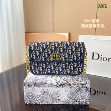 Load image into Gallery viewer, DR280 30 Montaigne Avenue Bag / 9 x 5 x 2.5 inches
