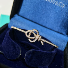 Load image into Gallery viewer, JW926 TFN Hinged Bracelet
