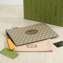 Load image into Gallery viewer, GC630 Neo Vintage GG Supreme Pouch / W30.5cm x H21cm x D1.5cm
