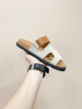Load image into Gallery viewer, SE1353 H Chypre Sandal / Size4-11
