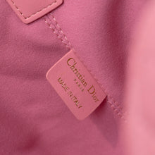 Load image into Gallery viewer, DR512 Small/Medium Dior Toujours Bag
