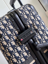 Load image into Gallery viewer, DR302 DiorTravel Luggage / HIGHEST QUALITY VERSION / 13.7x9x20.8inch
