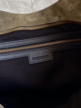 Load image into Gallery viewer, BCG067 Women&#39;s Le City Bag Medium / 15.1x9.4x5.3inch / HIGHEST QUALITY VERSION
