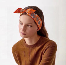 Load image into Gallery viewer, CLTH379 H Twilly
