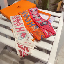 Load image into Gallery viewer, CLTH379 H Twilly
