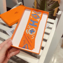 Load image into Gallery viewer, CLTH379 H Twilly
