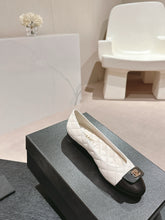 Load image into Gallery viewer, SE1504 CC Ballet Flats / Size5-11
