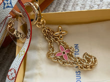 Load image into Gallery viewer, LB1183 LV x TM Key Pouch / 4.7 x 2.8 x 0.6 inches
