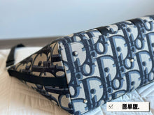 Load image into Gallery viewer, DR363 Weekender 40 Bag / 16.1x12.6x9.4inch
