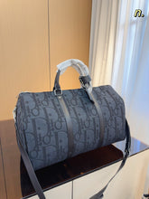 Load image into Gallery viewer, DR362 Weekender 50 Bag / 18 x 14 x 9.5 inches
