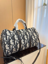 Load image into Gallery viewer, DR362 Weekender 50 Bag / 18 x 14 x 9.5 inches
