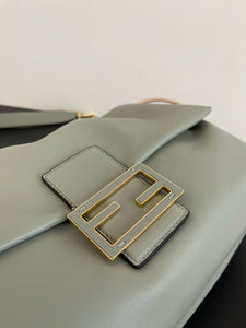FF296 Mamma Baguette Small/Medium/Large / HIGHEST QUALITY VERSION