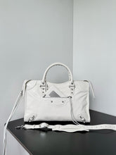 Load image into Gallery viewer, BCG088 BALENCIAGA Le City / HIGHEST QUALITY VERSION  / 37 x 23.4 x 10 cm
