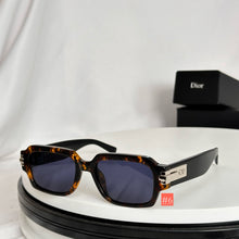 Load image into Gallery viewer, JW858 CD Sunglasses / 54x18x145mm
