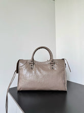 Load image into Gallery viewer, BCG090 BALENCIAGA Le City / HIGHEST QUALITY VERSION  / 37 x 23.4 x 10 cm
