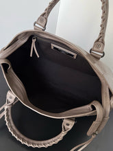 Load image into Gallery viewer, BCG090 BALENCIAGA Le City / HIGHEST QUALITY VERSION  / 37 x 23.4 x 10 cm
