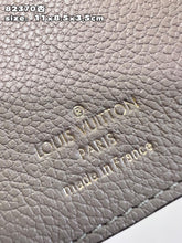 Load image into Gallery viewer, LB800 Cléa Wallet / HIGHEST QUALITY VERSION /  4.3 x 3.3 x 1.4 inches
