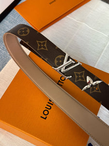 BL212 Pretty LV 30mm Reversible Belt