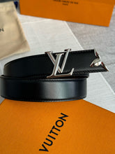 Load image into Gallery viewer, BL213 Pretty LV 30mm Reversible Belt
