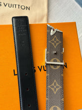 Load image into Gallery viewer, BL213 Pretty LV 30mm Reversible Belt
