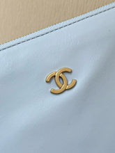 Load image into Gallery viewer, CC941 CHANEL 22 Bag / HIGHEST QUALITY VERSION / Small/Medium
