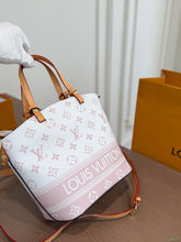 Load image into Gallery viewer, LB1538 LV All In BB Bucket Bag / 18 x 18 cm
