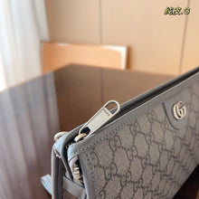 Load image into Gallery viewer, GC554 Ophidia GG Pouch / 11x2.7x7.1inch
