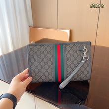 Load image into Gallery viewer, GC555 Ophidia GG Pouch / 9x2x6.3inch
