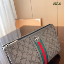 Load image into Gallery viewer, GC555 Ophidia GG Pouch / 9x2x6.3inch
