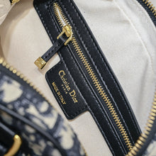 Load image into Gallery viewer, DR514 Medium D-Vibe Bowling Bag / 10x6.5x3.5inches
