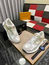 Load image into Gallery viewer, MSE082 LV Men&#39;s Sneakers / Size5-11
