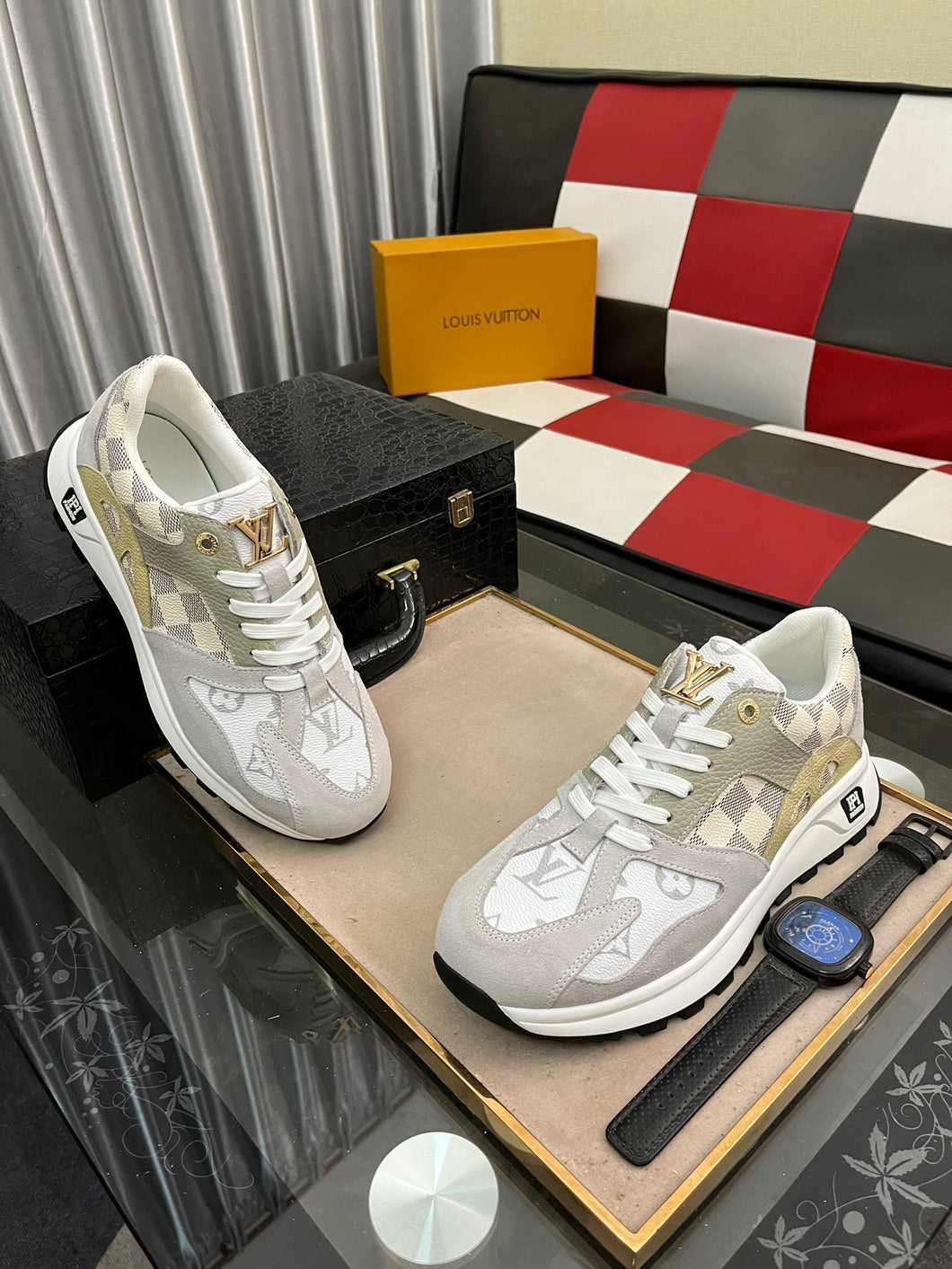 MSE082 LV Men's Sneakers / Size5-11