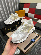 Load image into Gallery viewer, MSE082 LV Men&#39;s Sneakers / Size5-11

