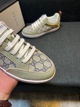 Load image into Gallery viewer, MSE083 GC Sneakers / Size5-11
