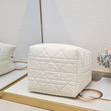 Load image into Gallery viewer, DR517 Small/Medium Dior Toujours Vertical Tote Bag
