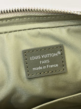 Load image into Gallery viewer, LV1542 LV Trio Messenger Bag / HIGHEST QUALITY VERSION / 25 x 18.5 x 7 cm
