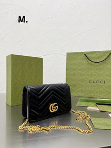 GC557 GG Marmont Chain Wallet / 7.1x4.3x1.5inch