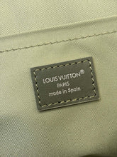 Load image into Gallery viewer, LB1544 LV Courrier Messenger Bag / HIGHEST QUALITY VERSION / 37 x 27 x 12 cm
