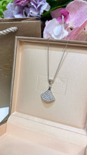 Load image into Gallery viewer, JW1431 BVLGARI Divas' Dream Necklace
