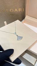 Load image into Gallery viewer, JW1431 BVLGARI Divas' Dream Necklace
