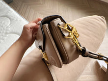 Load image into Gallery viewer, LB834 Pochette Métis East West / 8.5 x 5.3 x 2.4 inches
