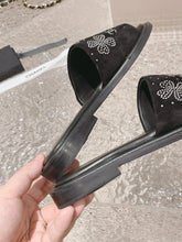 Load image into Gallery viewer, SE1073 CC Mules /  Size5-10
