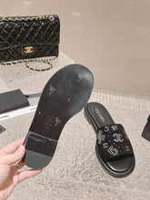 Load image into Gallery viewer, SE1073 CC Mules /  Size5-10
