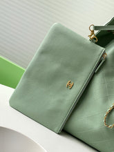 Load image into Gallery viewer, CC1162 CHANEL 25 Small/Medium Handbag / HIGHEST QUALITY VERSION
