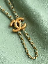 Load image into Gallery viewer, CC1162 CHANEL 25 Small/Medium Handbag / HIGHEST QUALITY VERSION

