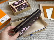 Load image into Gallery viewer, LB1265 LV Wallet / 7.5x3.9inch
