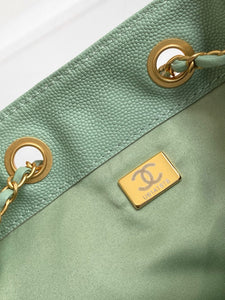 CC1162 CHANEL 25 Small/Medium Handbag / HIGHEST QUALITY VERSION