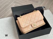 Load image into Gallery viewer, CC893 CC Flap Handbag / 6 × 9.9 × 2.5 in
