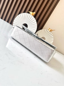 CC1170 Classic Handbag / HIGHEST QUALITY VERSION / 6 × 9.9 × 2.5 in