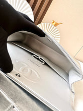 Load image into Gallery viewer, CC1170 Classic Handbag / HIGHEST QUALITY VERSION / 6 × 9.9 × 2.5 in
